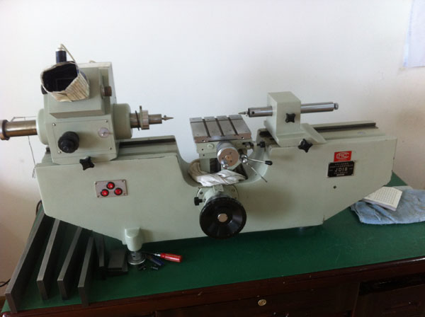 Horizontal length measuring instrument